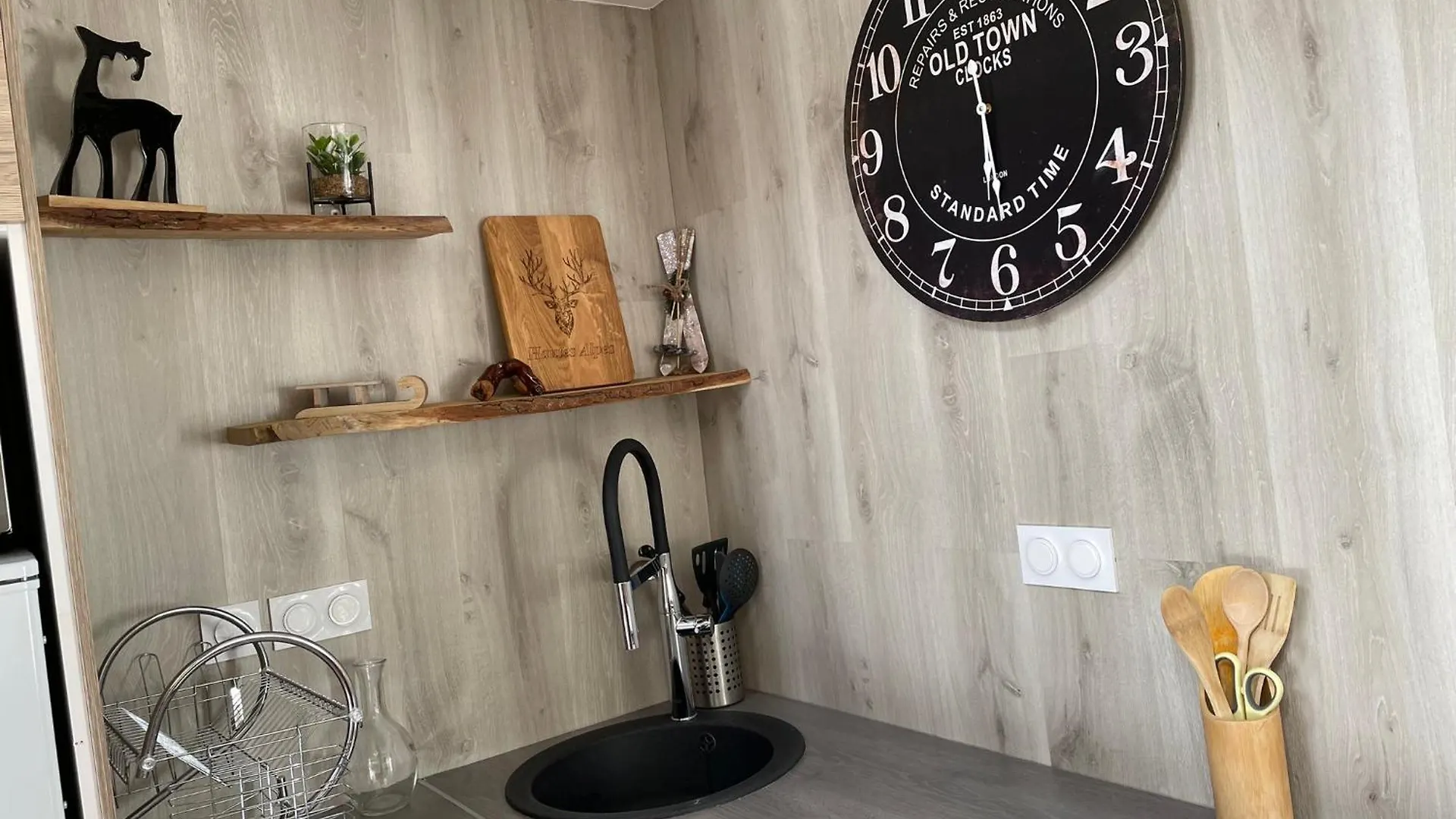 Risoul 1850 Beau Duplex Pour 6 Pers En Plein Centre De La Station Apartment France