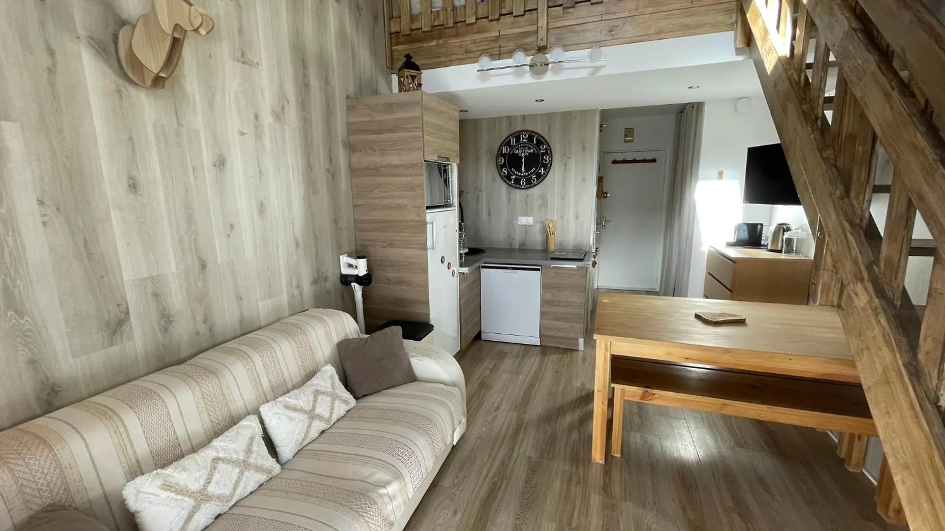 Risoul 1850 Beau Duplex Pour 6 Pers En Plein Centre De La Station Apartment 0*,  France